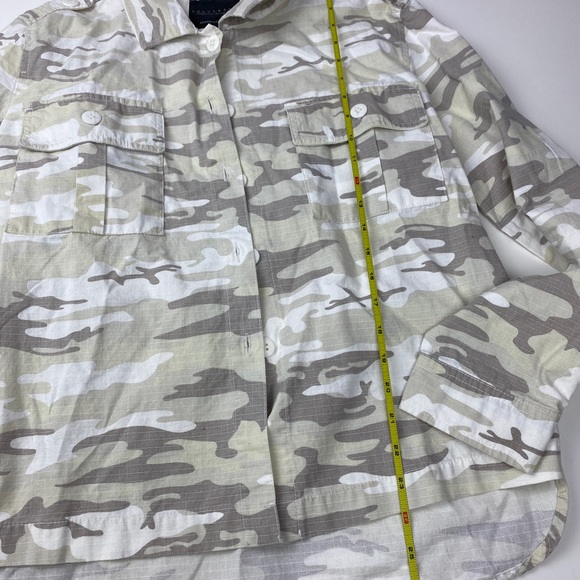 Sanctuary Neutral Color Camo Shirt Size L - Picture 7 of 10